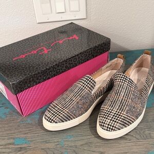Me Too Plaid Slip-On Loafers in Brown and Black